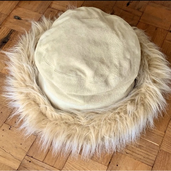 SUEDED LEATHER HAT Fleece Lined. Faux Fur Trim. Unisex. Nomad Inuit Warm. - Picture 3 of 7